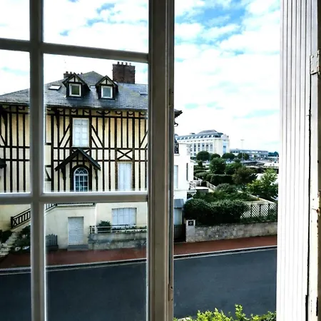 Les Planches A Deux Pas De La Apartment Trouville-sur-Mer